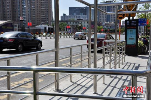 YψDڱֵ؅^(q)εOվ<a target='_blank'  _fcksavedurl='http://www.chinanews.com/'></table><p  align=